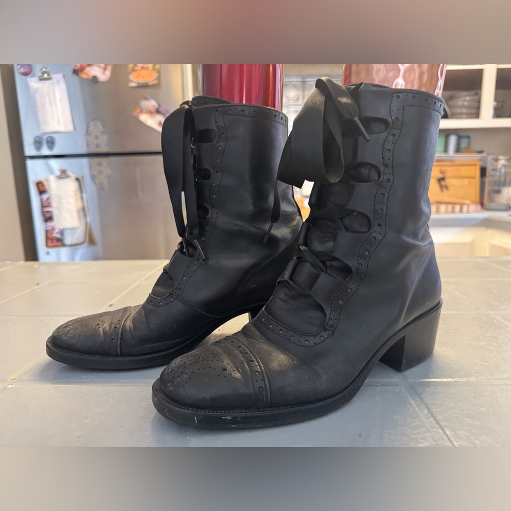 Vintage Bronx boots made in Italy
Styled by Dijkmans 70/80’s